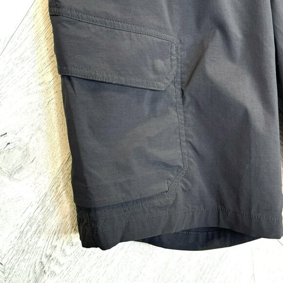 Under Armour Shorts Fish Hunter Cargo Black Mens Size 30 x 10" Inseam - Picture 2 of 5